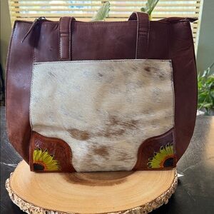 NWOT Elegant Brown and Cream cowhide leather Tote with Sunflower Accents